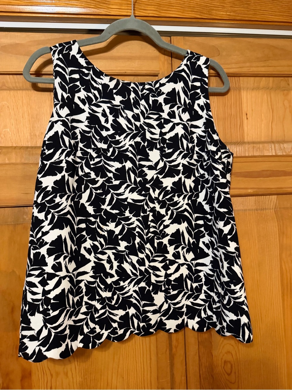J. Crew Black & White Leaf-Print Scalloped Tank